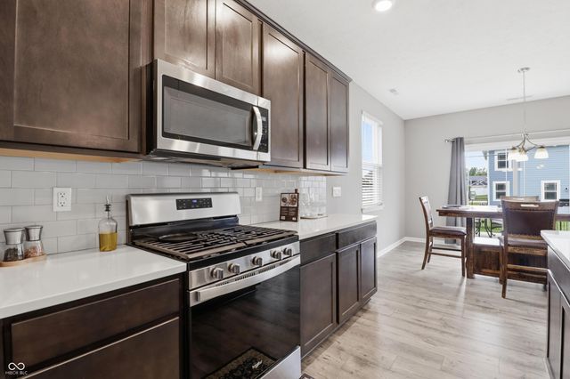 275 Carrick Glen Boulevard, Pendleton, IN 46064