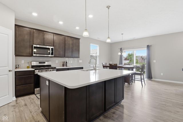 275 Carrick Glen Boulevard, Pendleton, IN 46064