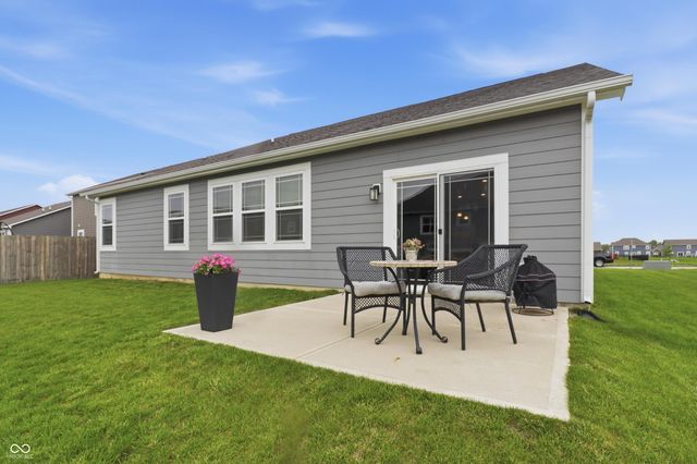 275 Carrick Glen Boulevard, Pendleton, IN 46064