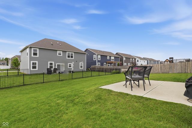 275 Carrick Glen Boulevard, Pendleton, IN 46064