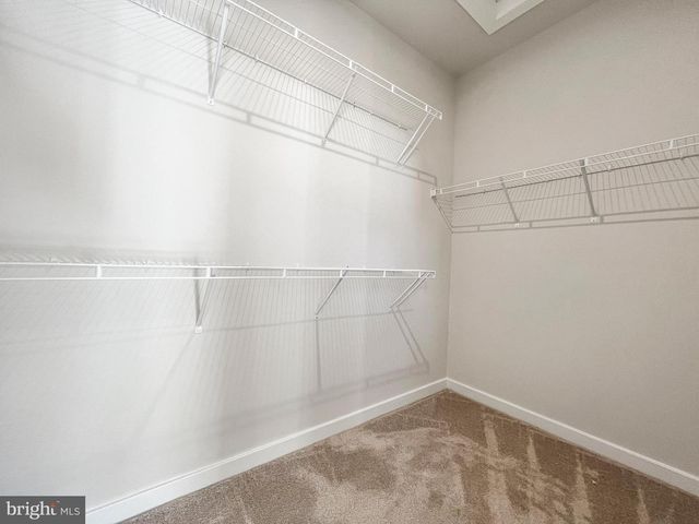 2176 GLACIER RD, Herndon, VA 20170