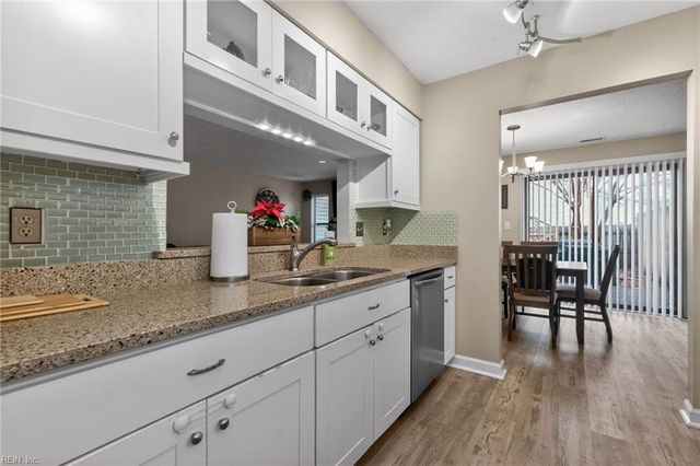 1512 Colonnade DR, Virginia Beach, VA 23451