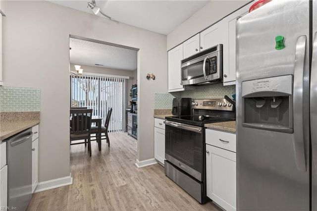 1512 Colonnade DR, Virginia Beach, VA 23451