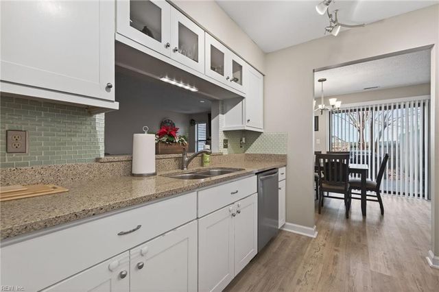 1512 Colonnade DR, Virginia Beach, VA 23451