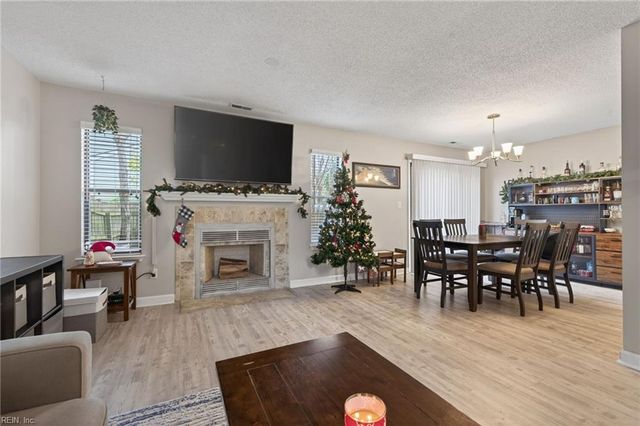 1512 Colonnade DR, Virginia Beach, VA 23451