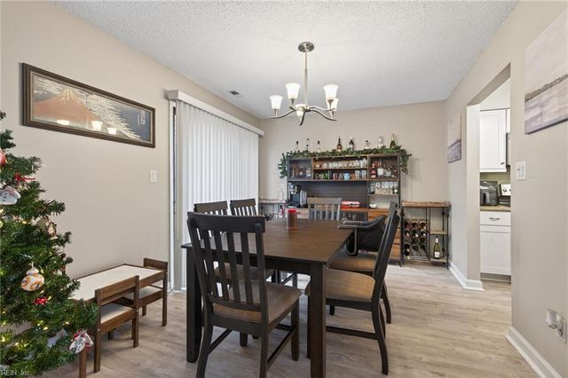 1512 Colonnade DR, Virginia Beach, VA 23451