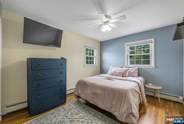 14 Aspen Court, Paramus, NJ 07652