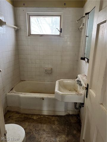 37603 Jordan Drive, Willoughby, OH 44094