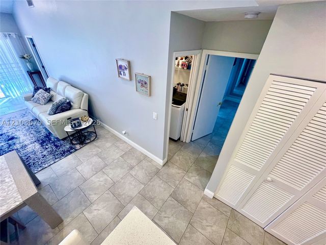 7502 NW 86th Ter 202, Tamarac, FL 33321