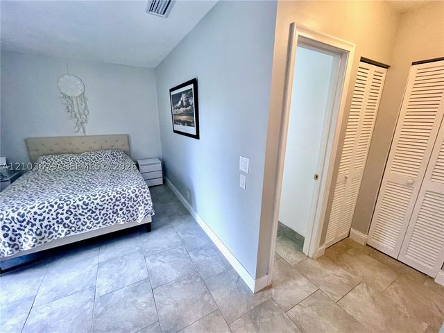 7502 NW 86th Ter 202, Tamarac, FL 33321