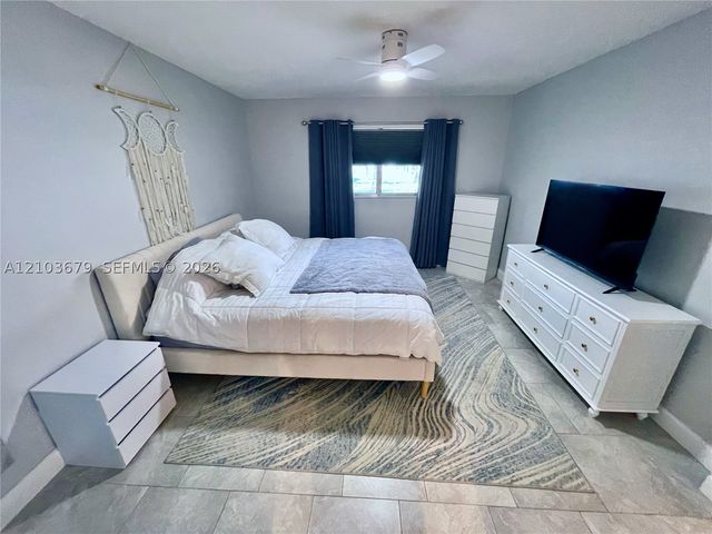 7502 NW 86th Ter 202, Tamarac, FL 33321