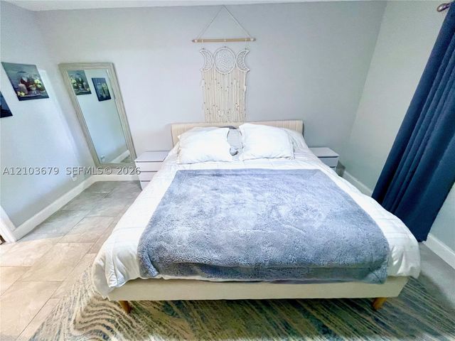 7502 NW 86th Ter 202, Tamarac, FL 33321