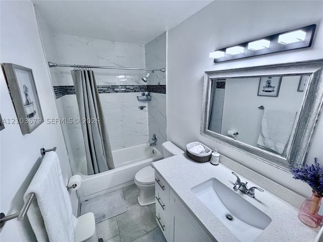7502 NW 86th Ter 202, Tamarac, FL 33321