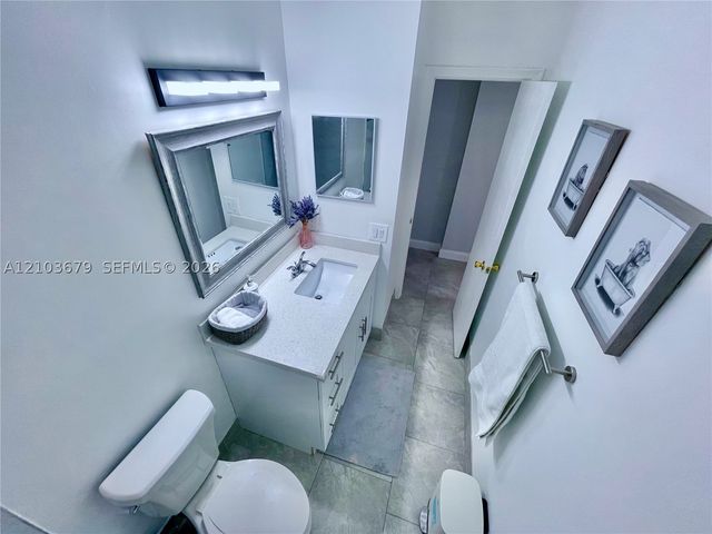 7502 NW 86th Ter 202, Tamarac, FL 33321