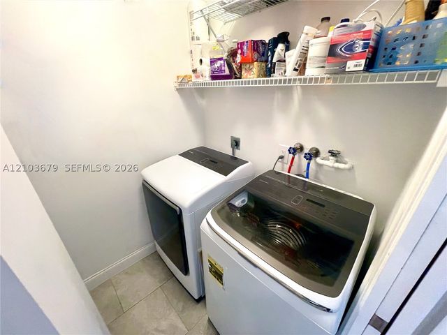 7502 NW 86th Ter 202, Tamarac, FL 33321