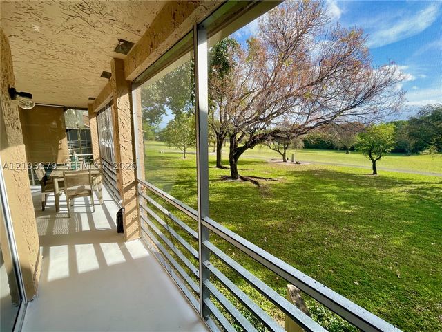 7502 NW 86th Ter 202, Tamarac, FL 33321