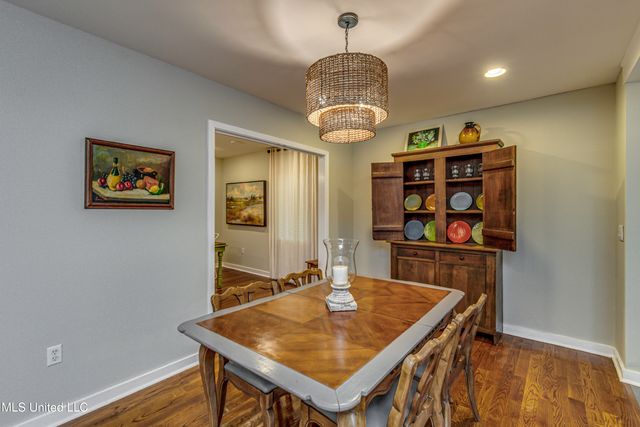 4407 Forest Park Drive, Jackson, MS 39211