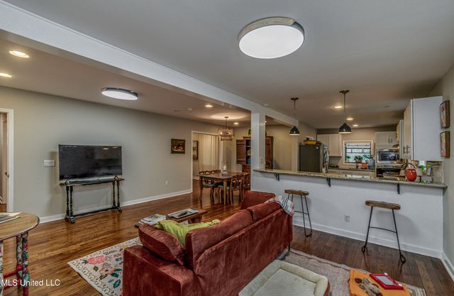 4407 Forest Park Drive, Jackson, MS 39211