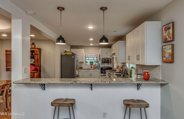 4407 Forest Park Drive, Jackson, MS 39211