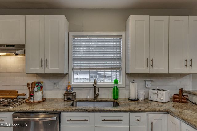 4407 Forest Park Drive, Jackson, MS 39211