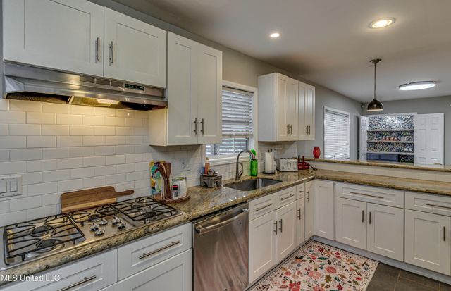 4407 Forest Park Drive, Jackson, MS 39211