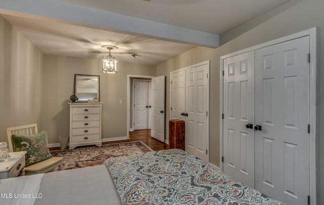 4407 Forest Park Drive, Jackson, MS 39211