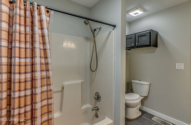 4407 Forest Park Drive, Jackson, MS 39211