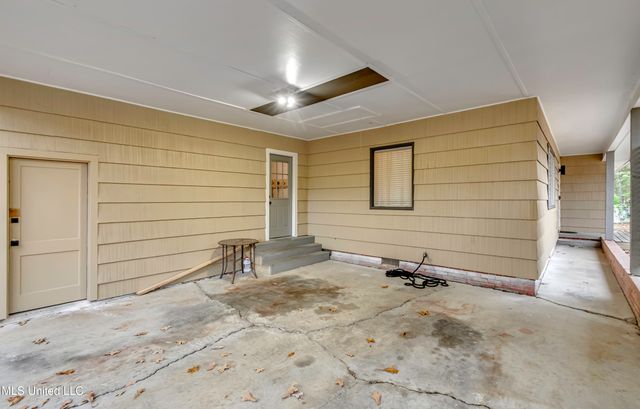 4407 Forest Park Drive, Jackson, MS 39211