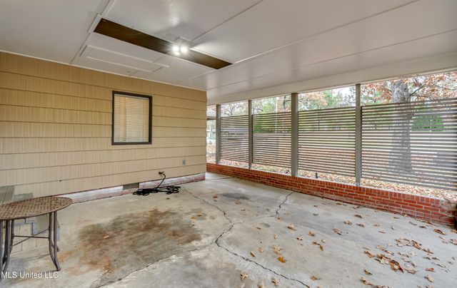 4407 Forest Park Drive, Jackson, MS 39211