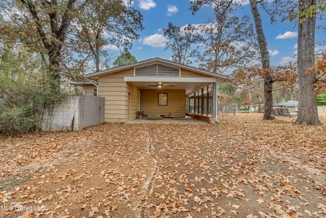 4407 Forest Park Drive, Jackson, MS 39211