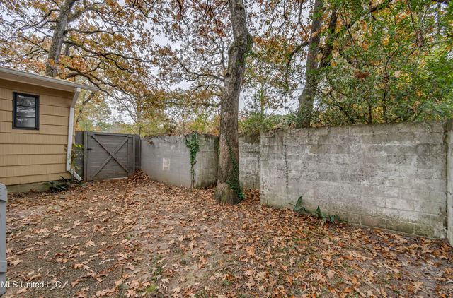 4407 Forest Park Drive, Jackson, MS 39211