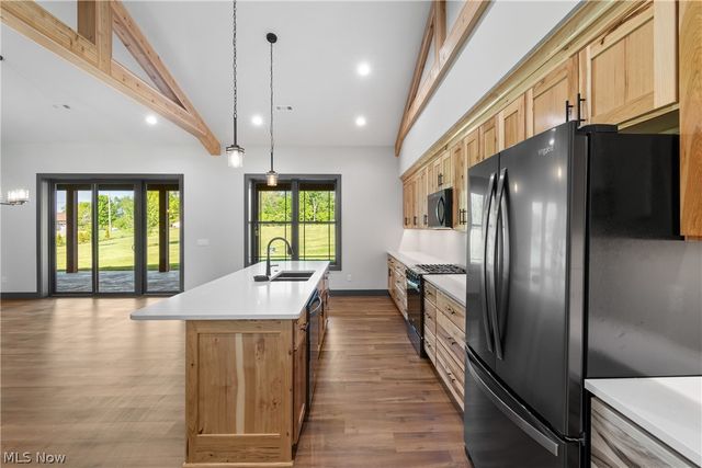 2085 Belfort Avenue, Louisville, OH 44641