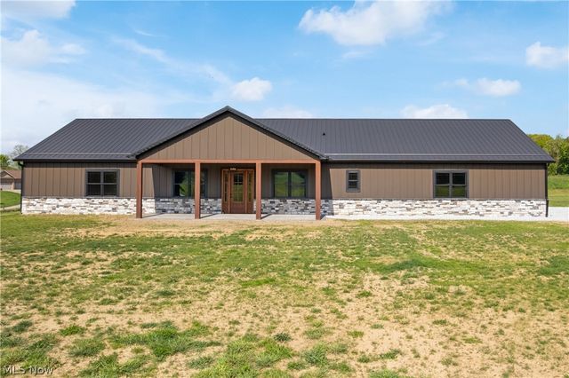 2085 Belfort Avenue, Louisville, OH 44641
