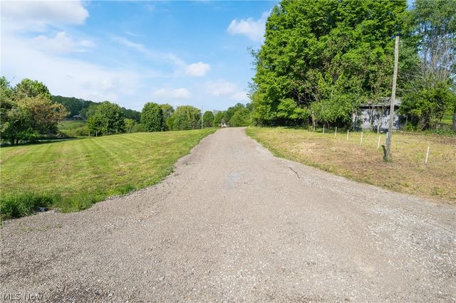 2085 Belfort Avenue, Louisville, OH 44641