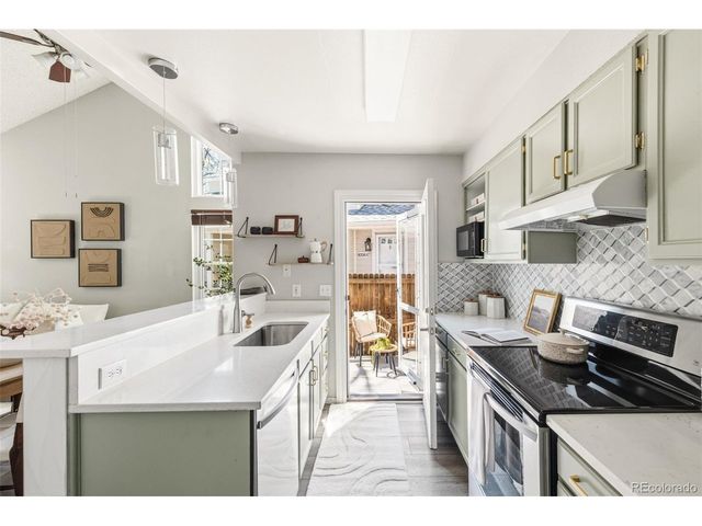 8350 W 87th Dr D, Arvada, CO 80005