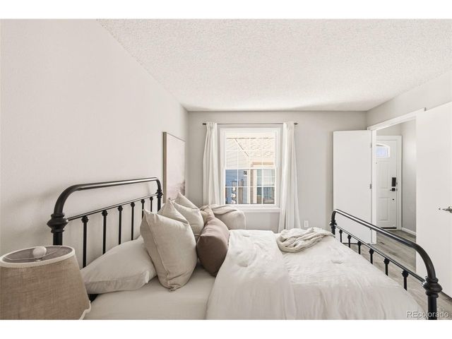 8350 W 87th Dr D, Arvada, CO 80005