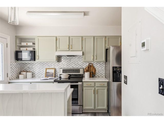 8350 W 87th Dr D, Arvada, CO 80005