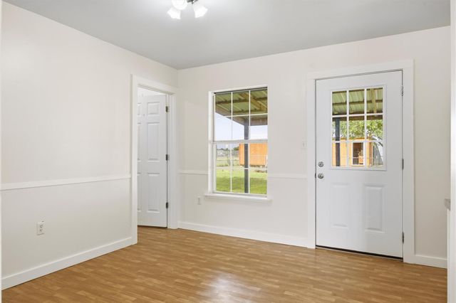 240 Park Meadow DR, Jarrell, TX 76537