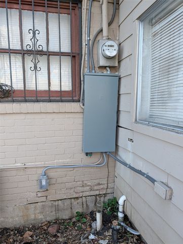 2748 S Llewellyn Avenue, Dallas, TX 75224