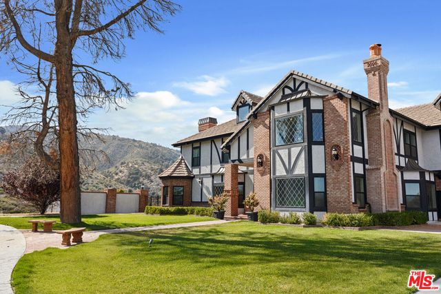 28765 Pine Canyon Road, Lake Hughes, CA 93532