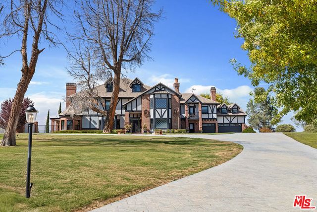 28765 Pine Canyon Road, Lake Hughes, CA 93532