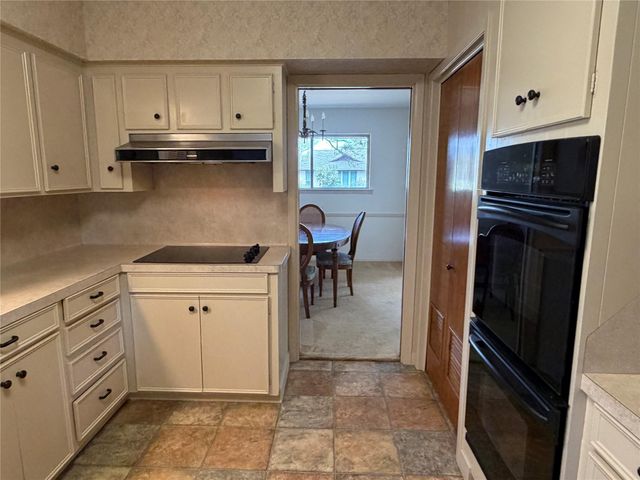 1531 17th Avenue N, Texas City, TX 77590