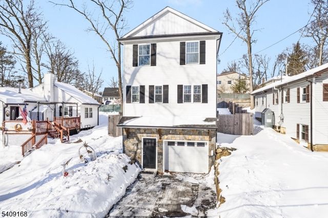 506 Brooklyn Mountain Rd, Hopatcong Boro, NJ 07843