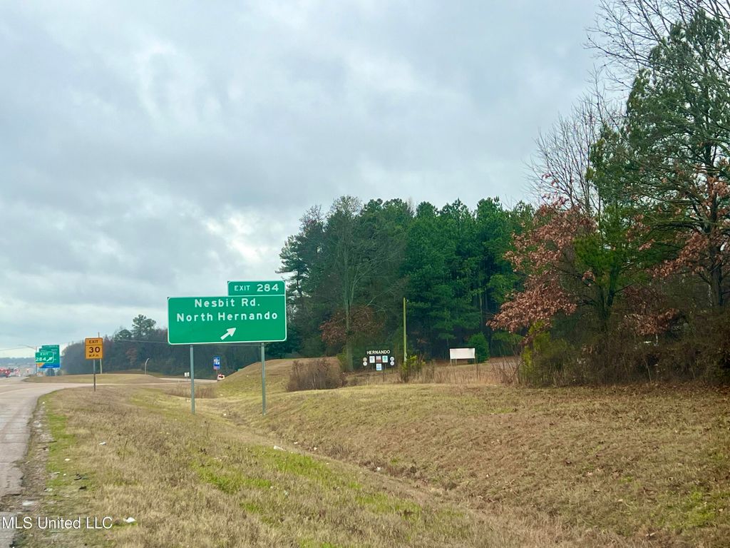 Old Hwy 51, Nesbit, MS 38651 — exterior