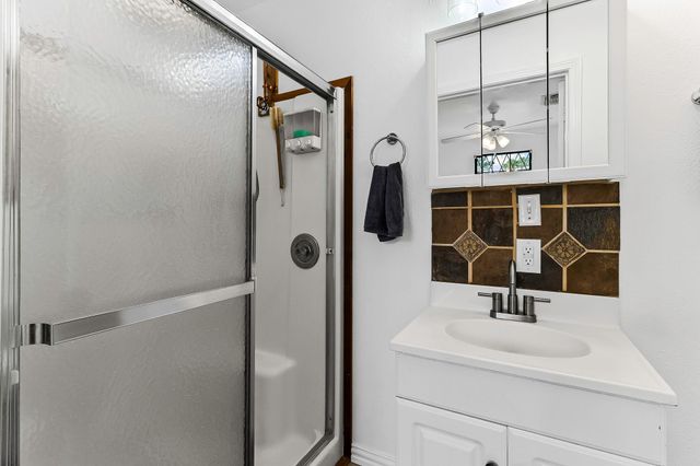 304 Sunrise Drive, Livingston, TX 77351