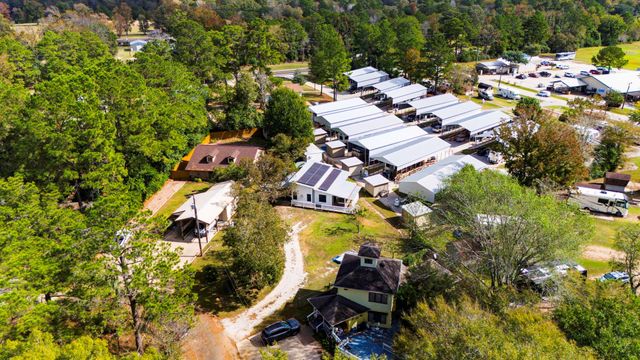 304 Sunrise Drive, Livingston, TX 77351