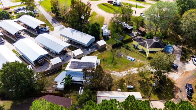 304 Sunrise Drive, Livingston, TX 77351