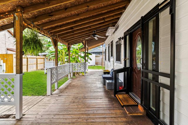 304 Sunrise Drive, Livingston, TX 77351