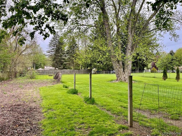 10444 Quirk Road, Van Buren, MI 48111