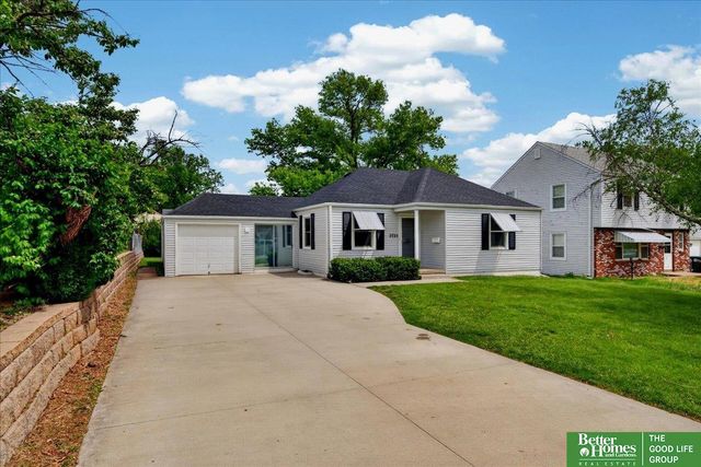 2725 S 42 Street, Omaha, NE 68105